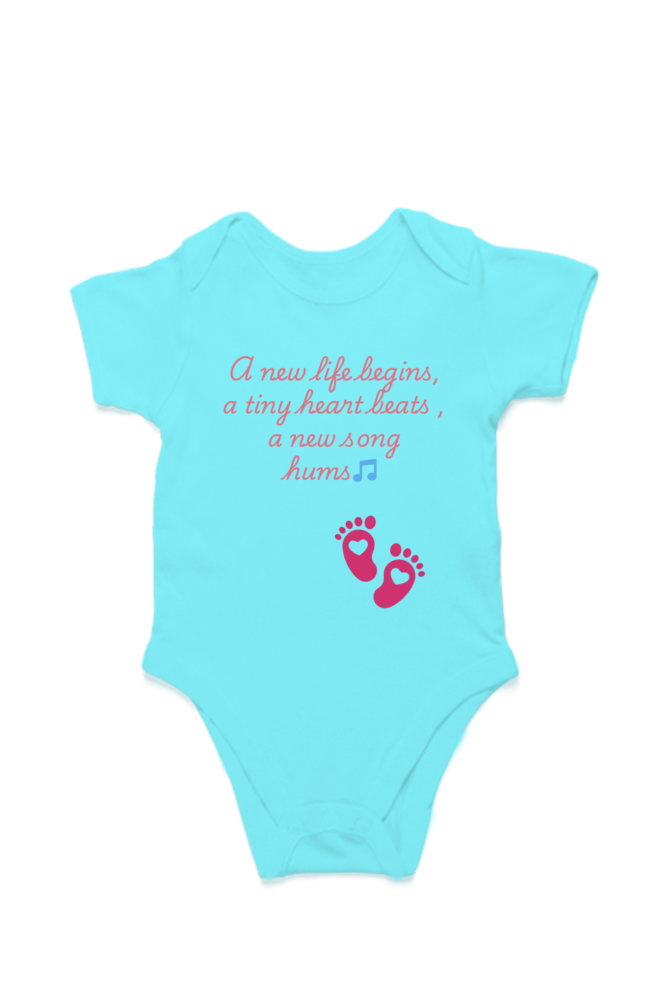 "A New Life Begins" Baby Onesie 🌟👶 in vibrant blue, featuring heartfelt text and cute foot prints for little ones.